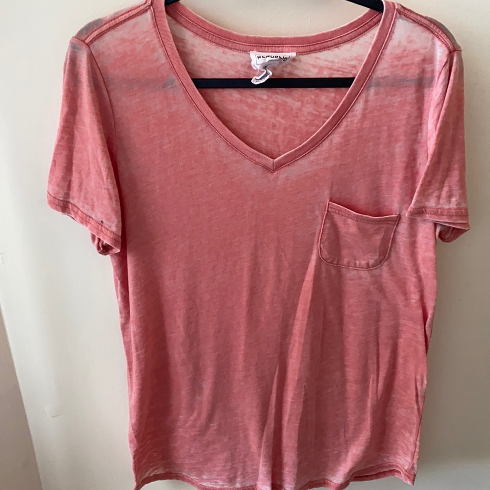 Pink V-neck Washout Tshirt